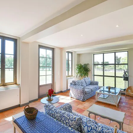 Villa In Lanton Near The Beach With Harbour View